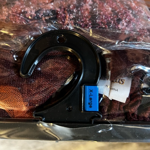 NEW Hocus Pocus Mary Sanderson Costume Spirit - Picture 6 of 6